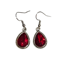 Load image into Gallery viewer, Bridget Earrings