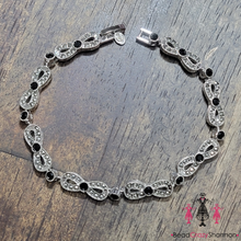 Load image into Gallery viewer, Operetta