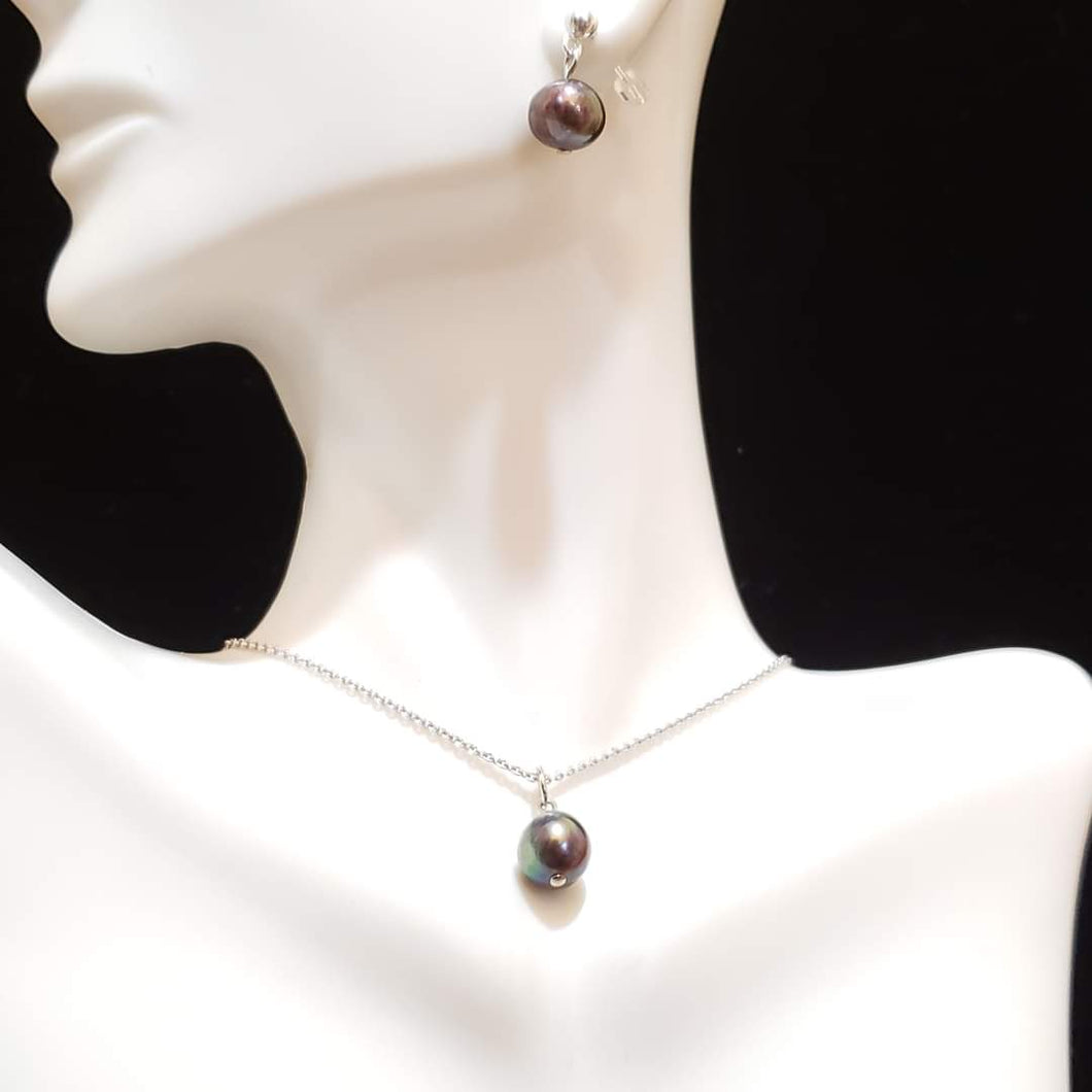 Pearls of Wisdom Earrings